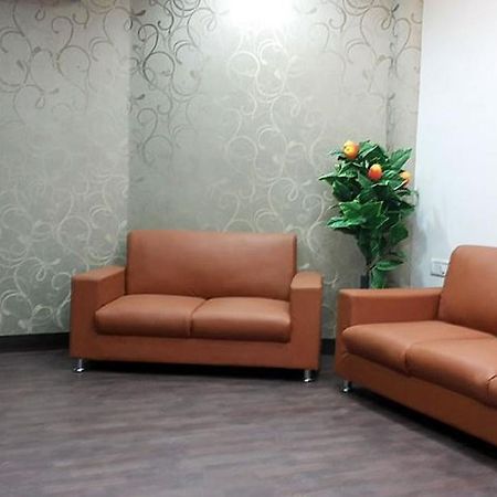 Ebenezer Suites Bangalore Bagian luar foto