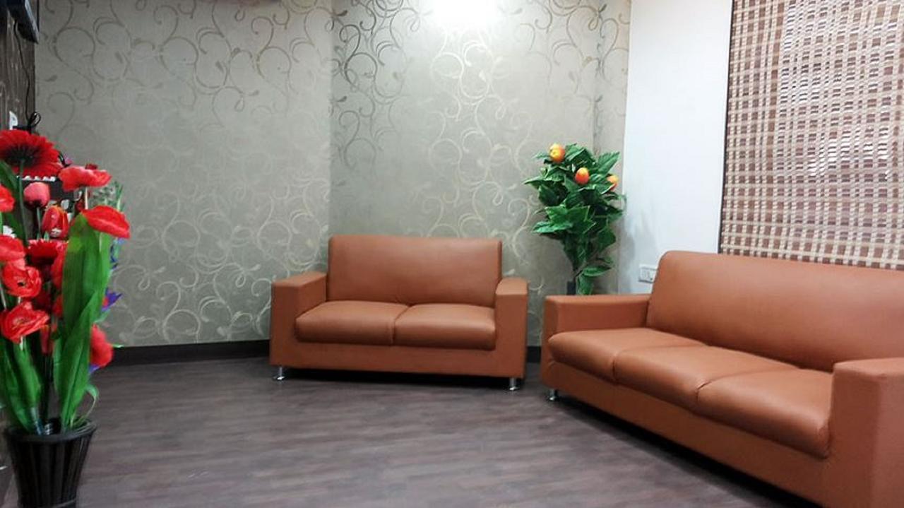 Ebenezer Suites Bangalore Bagian luar foto