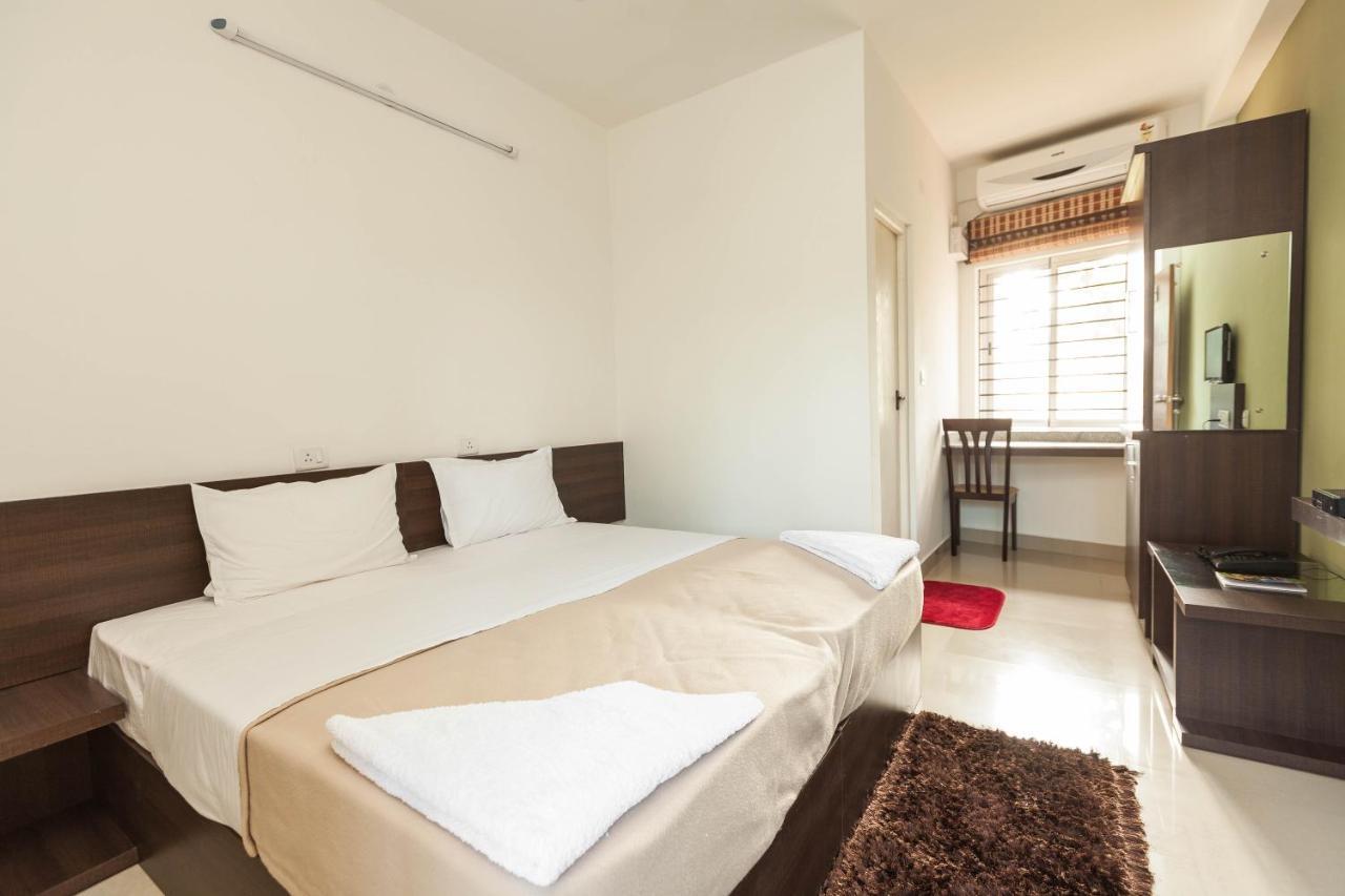 Ebenezer Suites Bangalore Bagian luar foto